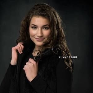 Meet your Posher, Eva